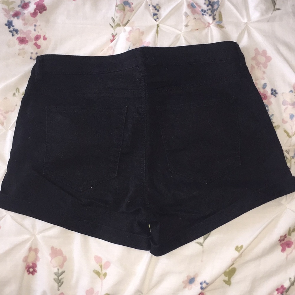 Shorts - Picture 2 of 2